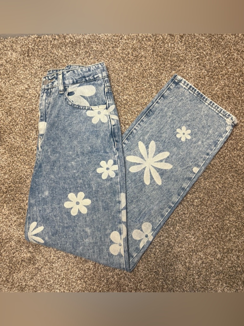 SHEIN Light Blue Floral Straight Leg Jeans - Picture 2 of 12